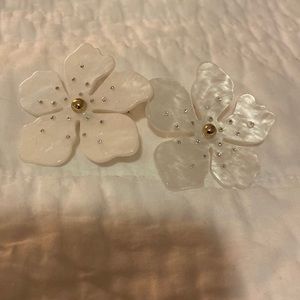 Plastic earrings  - large flowers